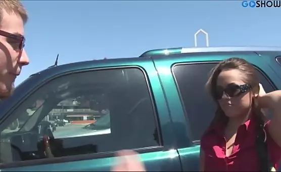 Eyeglasses Nerd Gives Her Pussy Fingering Pleasure